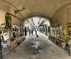 Bucarest - rue Lipscani - Auberge aux tilleuls - 22-03-2008 - 16h12